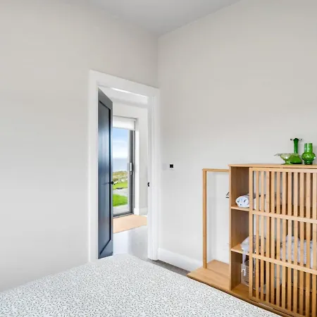 Wave Watcher Chalet