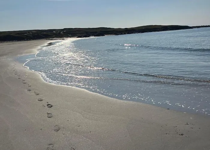 Chalet Wave Watcher Roundstone