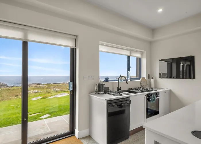 Wave Watcher Chalet Roundstone