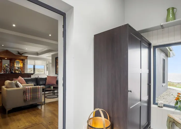 Wave Watcher 木屋 *